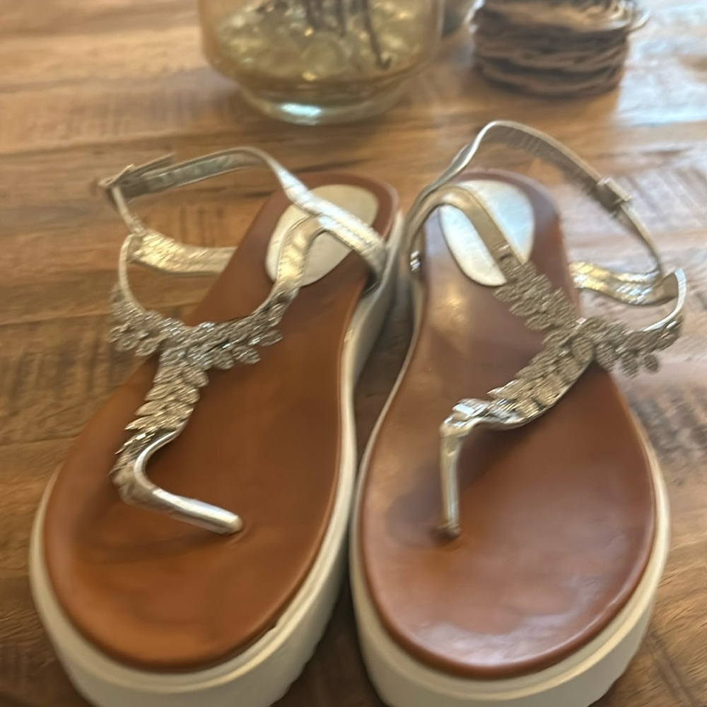 Azalea Wang Admire Sandal size 10 gently used